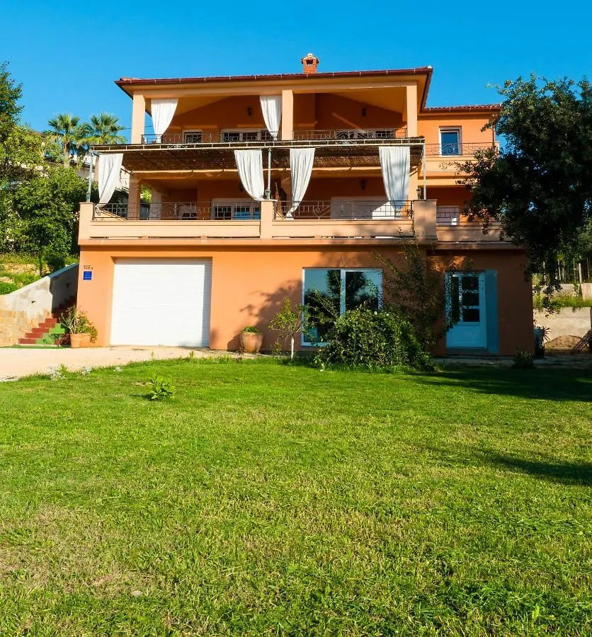 Apartments Villa Kristina Supetarska Draga 0*,  Horvátország