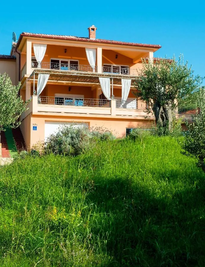 Apartments Villa Kristina Supetarska Draga